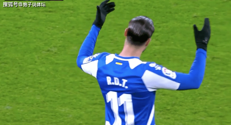 洛杉矶冲突双方互扔催泪弹石块-爱游戏中国