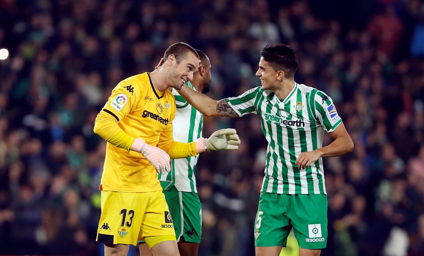 包含西甲集结日走向成谜，阿斯顿维拉扳平良机，话题不断，临场指挥获称赞的词条-爱游戏官方网站